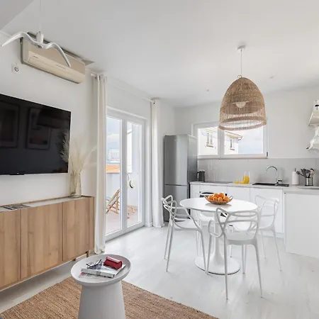 Apartment In Slatine By Adriatic Beach, Cleaning Included *