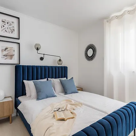 Apartment Breezy Near Trogir, Cleaning Included *