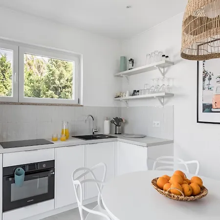 Apartment In Slatine By Adriatic Beach, Cleaning Included *