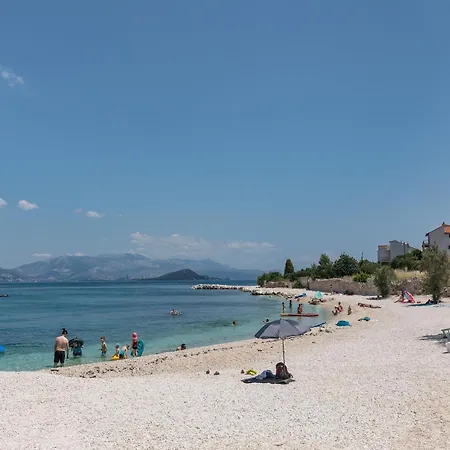 Apartment Apartment In Slatine By Adriatic Beach, Cleaning Included Trogir